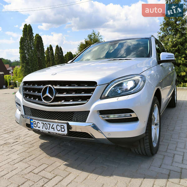 Внедорожник / Кроссовер Mercedes-Benz M-Class 2013 в 