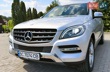 Позашляховик / Кросовер Mercedes-Benz M-Class 2013 в 