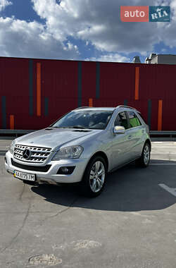 Позашляховик / Кросовер Mercedes-Benz M-Class 2010 в Києві