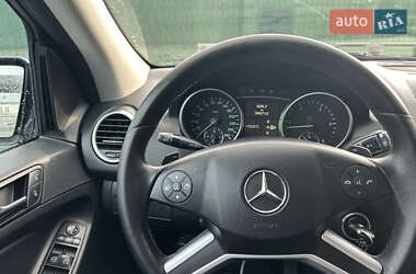 Внедорожник / Кроссовер Mercedes-Benz M-Class 2009 в 