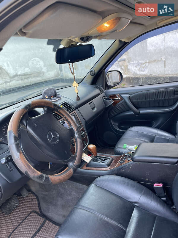 Внедорожник / Кроссовер Mercedes-Benz M-Class 1997 в Одессе