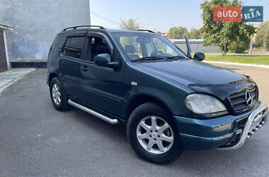 Позашляховик / Кросовер Mercedes-Benz M-Class 1997 в 