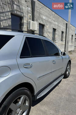 Внедорожник / Кроссовер Mercedes-Benz M-Class 2008 в 