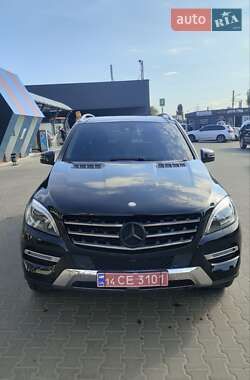 Внедорожник / Кроссовер Mercedes-Benz M-Class 2015 в 