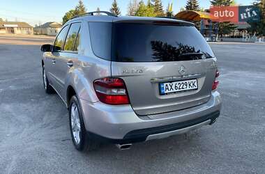 Позашляховик / Кросовер Mercedes-Benz M-Class 2008 в 