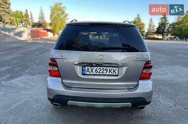 Позашляховик / Кросовер Mercedes-Benz M-Class 2008 в 