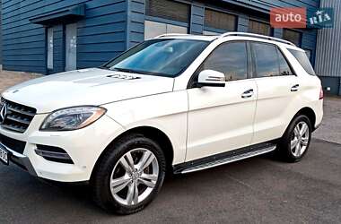 Внедорожник / Кроссовер Mercedes-Benz M-Class 2013 в 