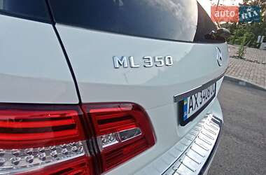 Внедорожник / Кроссовер Mercedes-Benz M-Class 2013 в 