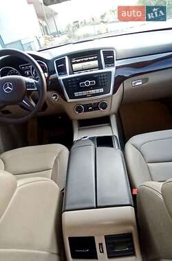 Внедорожник / Кроссовер Mercedes-Benz M-Class 2013 в 
