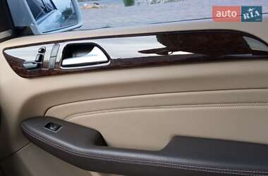 Внедорожник / Кроссовер Mercedes-Benz M-Class 2013 в 