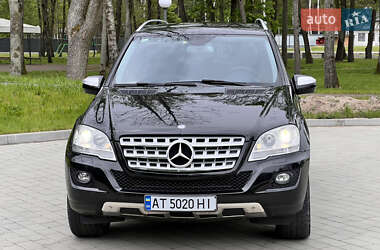 Внедорожник / Кроссовер Mercedes-Benz M-Class 2009 в 