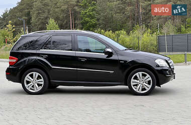 Внедорожник / Кроссовер Mercedes-Benz M-Class 2009 в 
