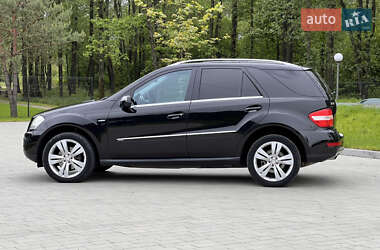 Внедорожник / Кроссовер Mercedes-Benz M-Class 2009 в 
