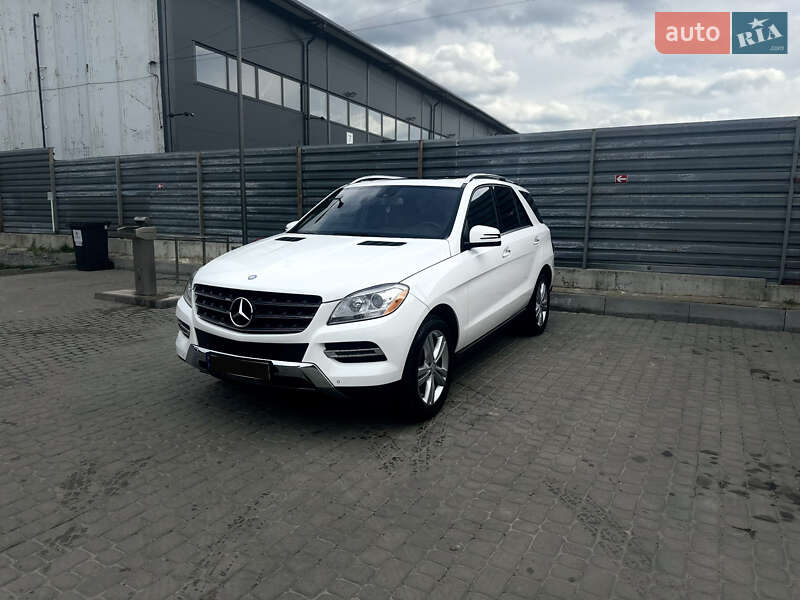 Внедорожник / Кроссовер Mercedes-Benz M-Class 2015 в Львове