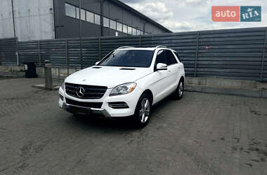 Внедорожник / Кроссовер Mercedes-Benz M-Class 2015 в 
