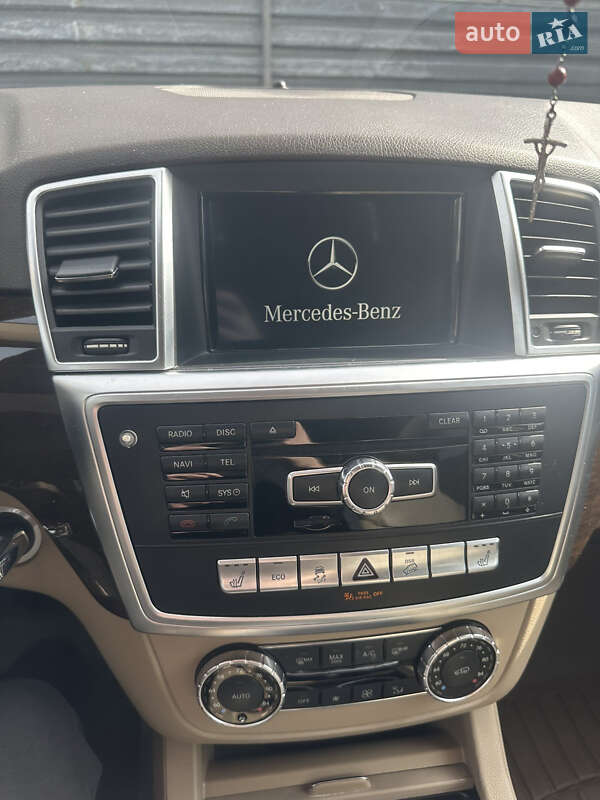 Внедорожник / Кроссовер Mercedes-Benz M-Class 2015 в Львове