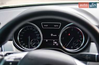 Внедорожник / Кроссовер Mercedes-Benz M-Class 2012 в 