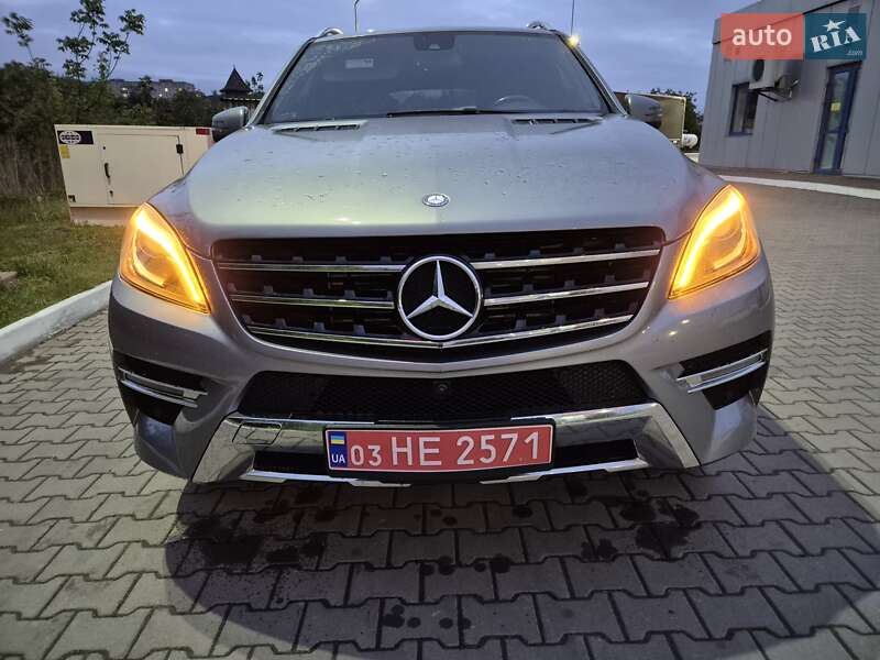 Внедорожник / Кроссовер Mercedes-Benz M-Class 2013 в Луцке