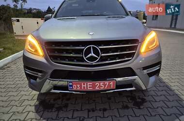 Внедорожник / Кроссовер Mercedes-Benz M-Class 2013 в 