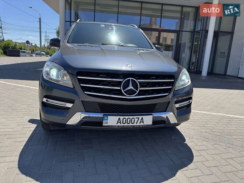 Внедорожник / Кроссовер Mercedes-Benz M-Class 2012 в Запорожье