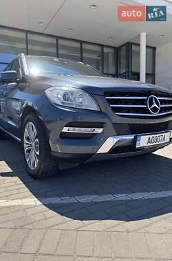 Внедорожник / Кроссовер Mercedes-Benz M-Class 2012 в 
