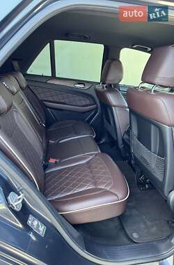 Внедорожник / Кроссовер Mercedes-Benz M-Class 2012 в 