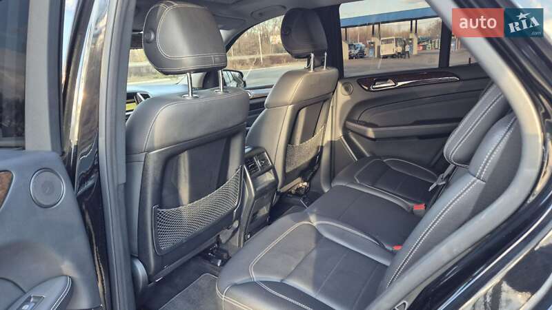 Внедорожник / Кроссовер Mercedes-Benz M-Class 2011 в Полтаве