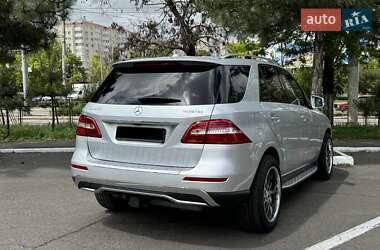 Внедорожник / Кроссовер Mercedes-Benz M-Class 2014 в 