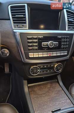 Внедорожник / Кроссовер Mercedes-Benz M-Class 2013 в 