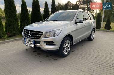 Внедорожник / Кроссовер Mercedes-Benz M-Class 2013 в 