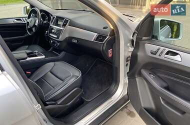 Внедорожник / Кроссовер Mercedes-Benz M-Class 2013 в 