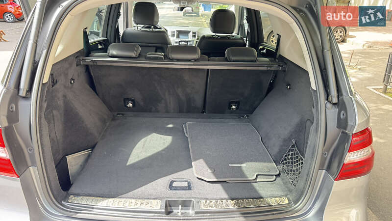 Внедорожник / Кроссовер Mercedes-Benz M-Class 2012 в Одессе