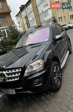 Позашляховик / Кросовер Mercedes-Benz M-Class 2009 в Львові