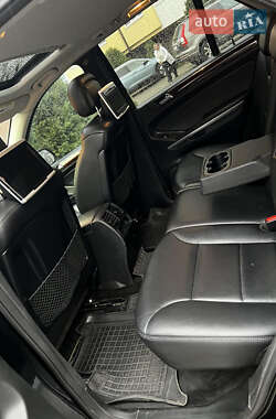 Внедорожник / Кроссовер Mercedes-Benz M-Class 2009 в 