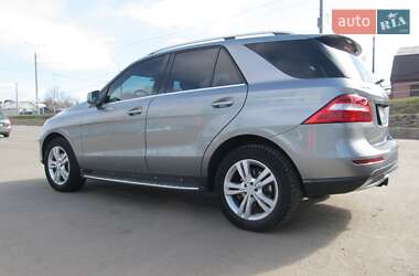 Внедорожник / Кроссовер Mercedes-Benz M-Class 2014 в 