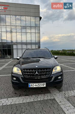 Позашляховик / Кросовер Mercedes-Benz M-Class 2010 в 