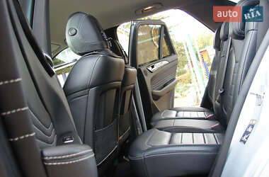 Внедорожник / Кроссовер Mercedes-Benz M-Class 2013 в 