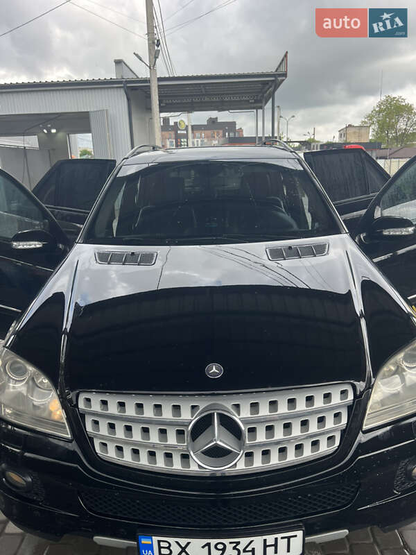 Позашляховик / Кросовер Mercedes-Benz M-Class 2007 в Старокостянтинові