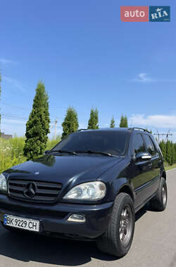 Внедорожник / Кроссовер Mercedes-Benz M-Class 2001 в Костополе