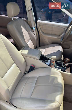 Внедорожник / Кроссовер Mercedes-Benz M-Class 2001 в 