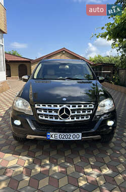 Внедорожник / Кроссовер Mercedes-Benz M-Class 2009 в Павлограде