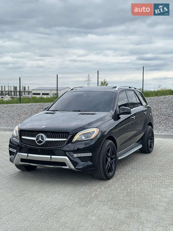 Внедорожник / Кроссовер Mercedes-Benz M-Class 2014 в Вишневом фото 3 Внедорожник / Кроссовер Mercedes-Benz M-Class 2014 в Вишневом