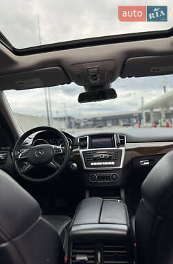 Внедорожник / Кроссовер Mercedes-Benz M-Class 2014 в 