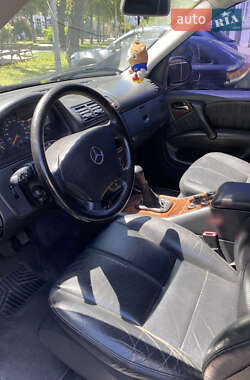 Внедорожник / Кроссовер Mercedes-Benz M-Class 2000 в 