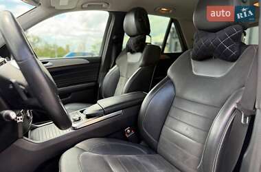 Позашляховик / Кросовер Mercedes-Benz M-Class 2013 в 
