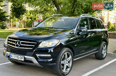 Внедорожник / Кроссовер Mercedes-Benz M-Class 2011 в 