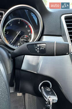 Внедорожник / Кроссовер Mercedes-Benz M-Class 2011 в 