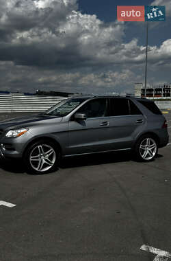 Внедорожник / Кроссовер Mercedes-Benz M-Class 2014 в 