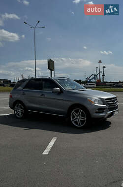 Внедорожник / Кроссовер Mercedes-Benz M-Class 2014 в 