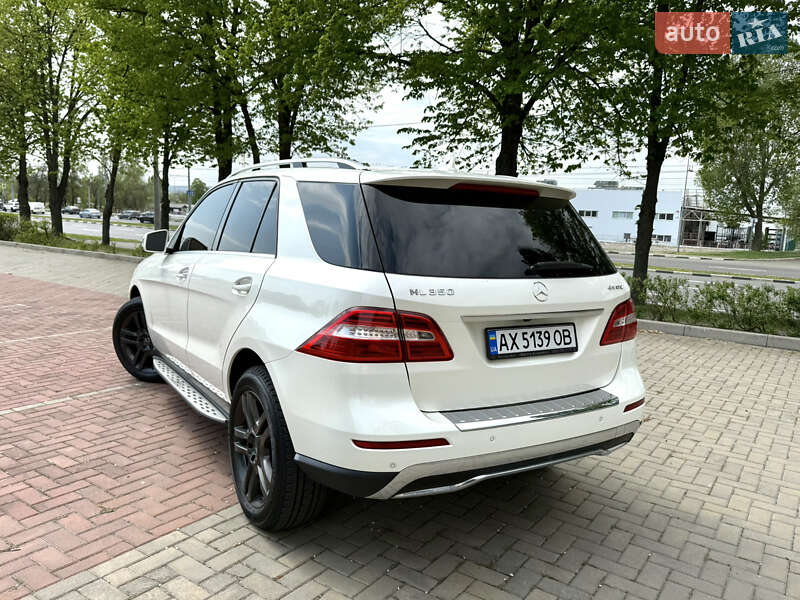 Внедорожник / Кроссовер Mercedes-Benz M-Class 2012 в Харькове